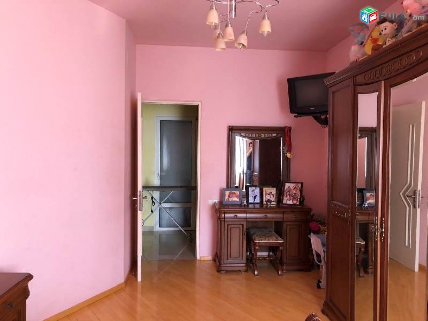 KOD 44811 Բնակարան Կենտրոնում 4  սենյականոց /DUPLEX/ բնակարան