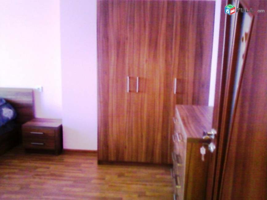 KOD 42825 Բնակարան Կենտրոնում 3 սենյականոց