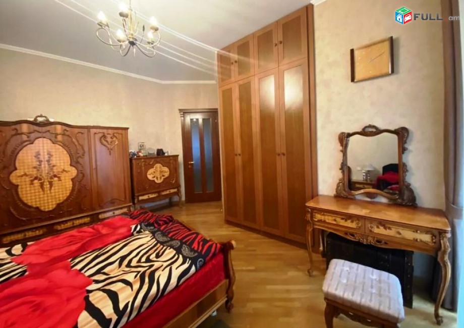 KOD 44976 Բնակարան Կենտրոնում 3 սենյականոց
