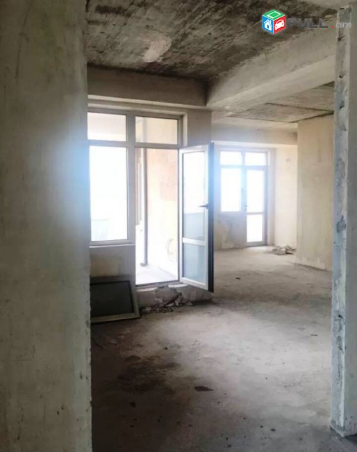 KOD 45209 Բնակարան Կենտրոնում 4 սենյականոց