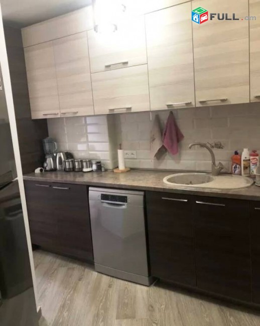 KOD 45236 Բնակարան Աջափնյակում 3 սենյականոց