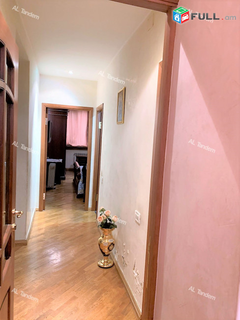 Վաճառվում է բնակարան Կողբացու փողոցում
