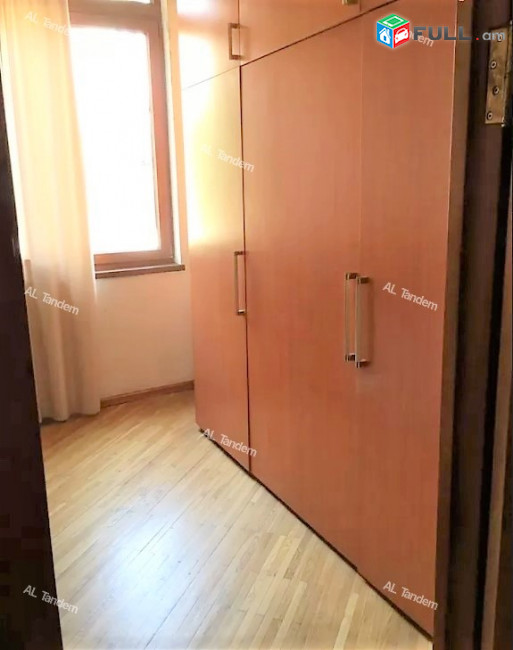 Վաճառվում է բնակարան Փափազյան փողոցում