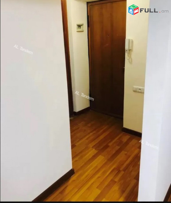Վաճառվում է բնակարան Վաղարշյան փողոցում