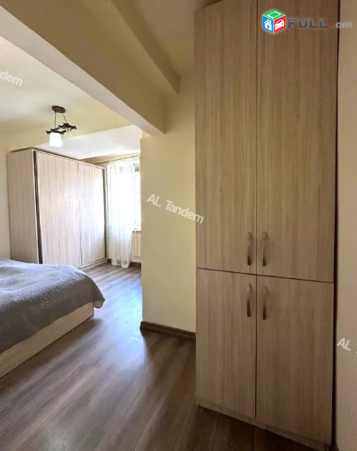 Վաճառվում է բնակարան Թումանյան փողոցում