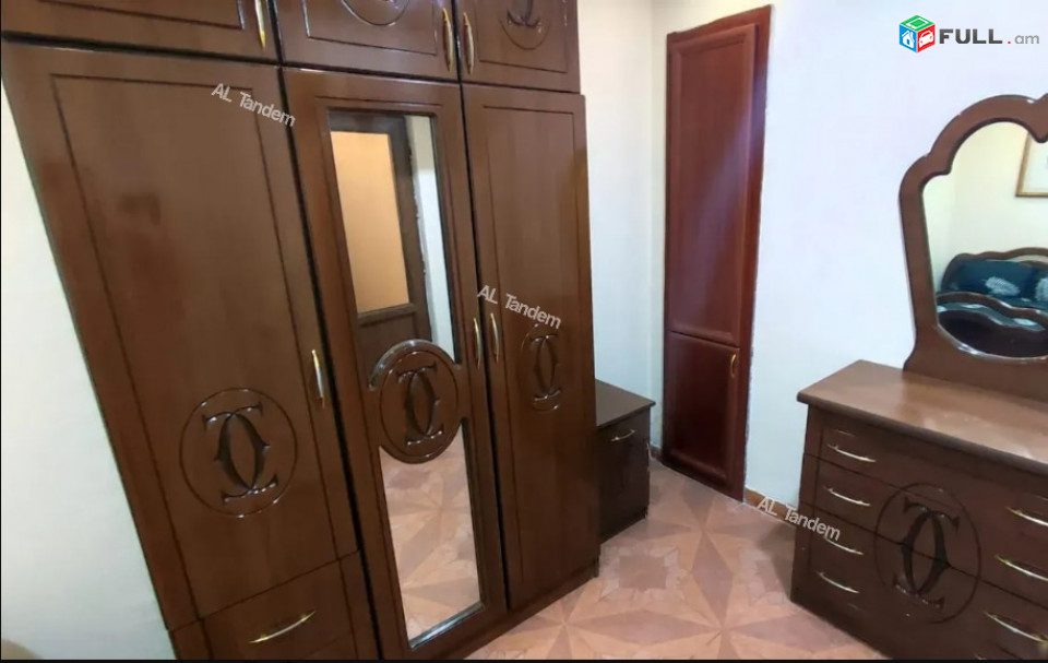 Վաճառվում է բնակարան Խորենացի փողոցի սկզբնամասում