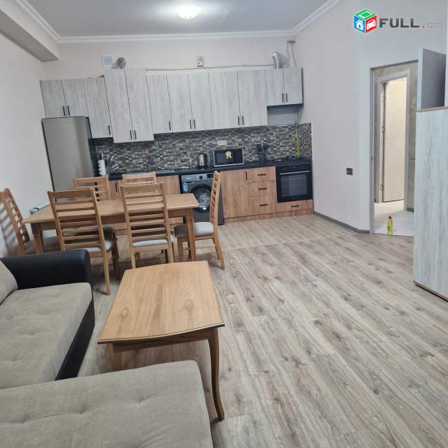 4-6  ամիս  ժամկետով վարձով է տրվում 2 սենյականոց հարմարավետ բնակարան՝Արամի փողոցում