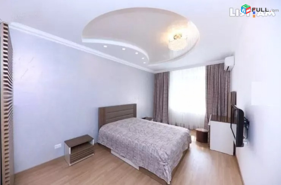 Կոդ 75299  Աբովյան փողոց 3 սենյականոց բն 