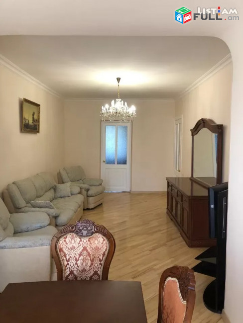Կոդ 75394  Թումանյան փողոց 3 սենյականոց բն 