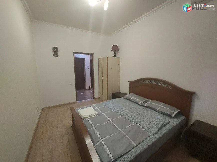 Կոդ 73447 Ամիրյան փողոց 5 սենյականոց բն 
