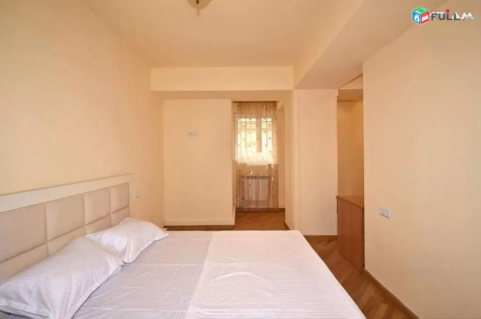 Կոդ 73309  Ամիրյան փողոց 3 սենյակ, 2 սանհանգույց