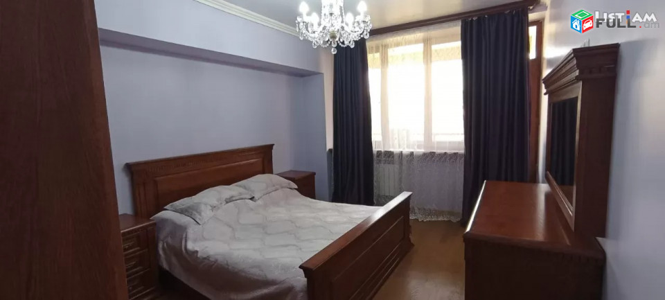 Կոդ 73341  Սարյան փողոց 3 սենյակ 