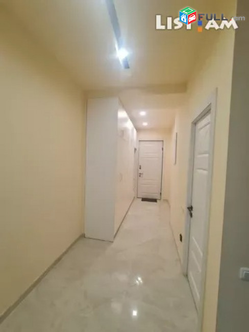 Կոդ 73344  Ամիրյան փողոց 3 սենյականոց բն 