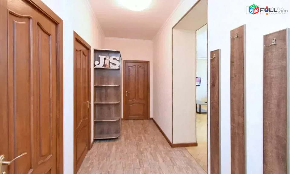 Կոդ 73369  Սայաթ Նովա փողոց 3 սենյակ 