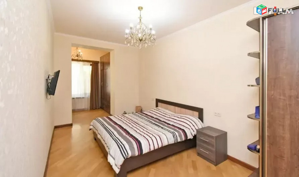 Կոդ 73369  Սայաթ Նովա փողոց 3 սենյակ 