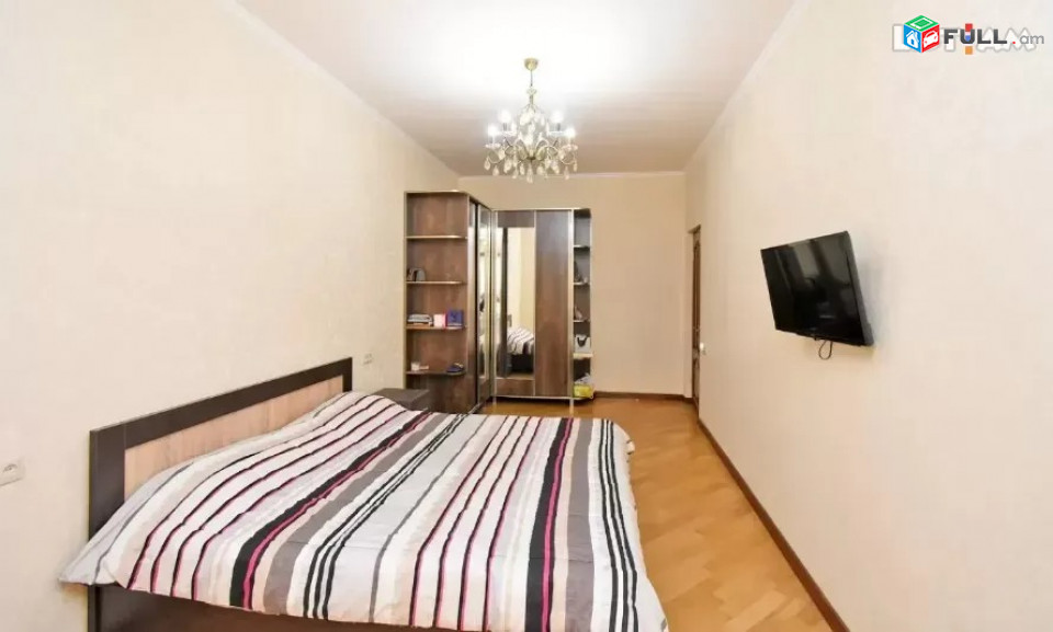 Կոդ 73369  Սայաթ Նովա փողոց 3 սենյակ 