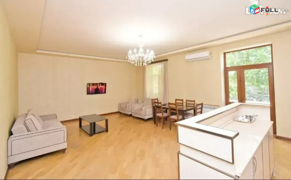 Կոդ 73369  Սայաթ Նովա փողոց 3 սենյակ 