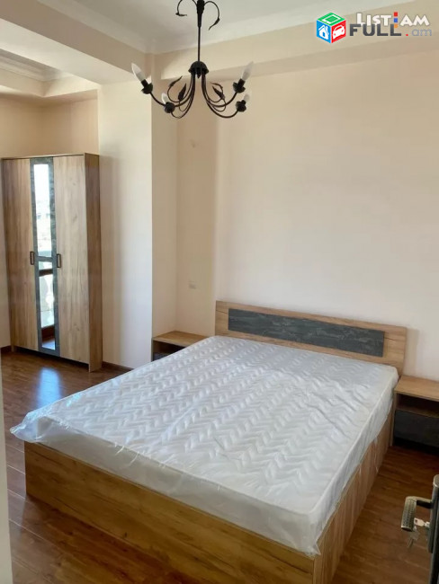 Կոդ 73405  Ադոնց փողոց 3 սենյականոց բն 