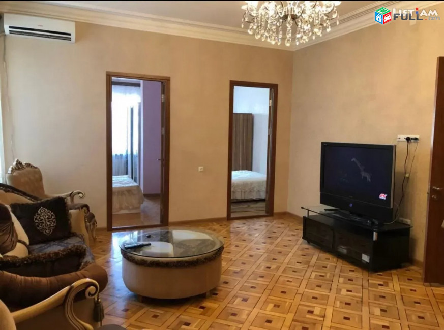 Կոդ 73547  Պարոնյան փողոց 3 սենյակ