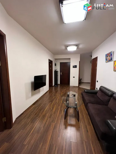 Կոդ 73604  Մաշտոցի պողոտա Օպերայի մոտ 3 սենյակ
