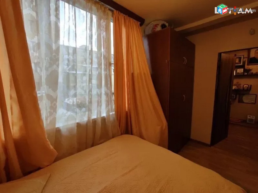 Կոդ 73630  Արաբկիր, Հրաչյա Քոչար փողոց 2 սենյակ