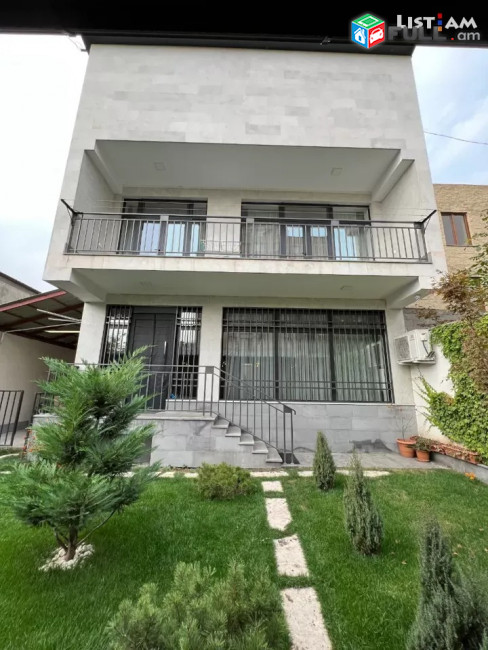 Կոդ 73632  Երկու հարկանի քարե տուն, Դավթաշենի 4-րդ զանգված Դավիթաշենում, 230 ք.մ., 3+ սանհանգույց