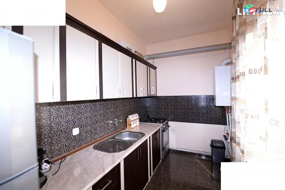 Կոդ 73654  Կասյան փողոց 3 սենյակ 