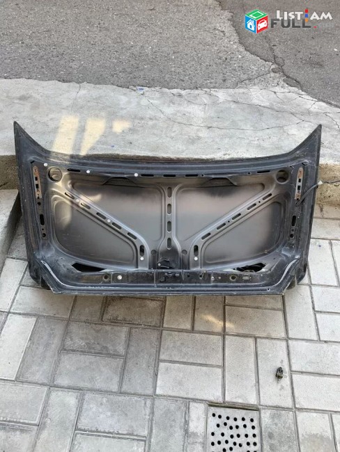  Mercedes benz 124 kuzovi bagajnik zavaskoy vijak gerazanc vijak vochmi ptats tex chuni cec chka vren
