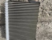 W210 E320 kuzovi kandicaneri radiator original gerazanc vijak