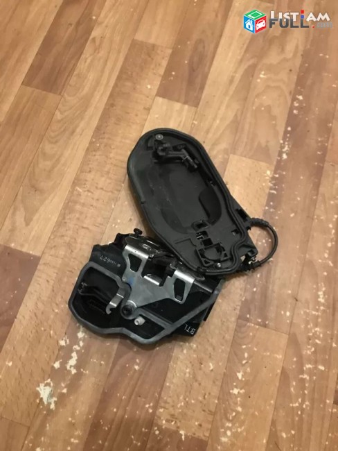 BMW E60 demi dzax dran zamok loq