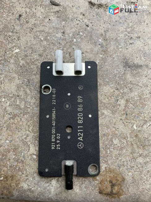  Mercedes W211 radyoyi antena W211 Antena (разветвитель)