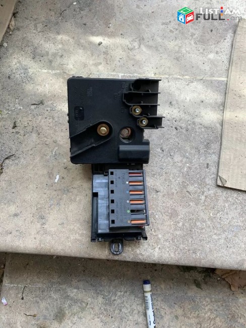 Mercedes W211 plyusi apahovichneri blok