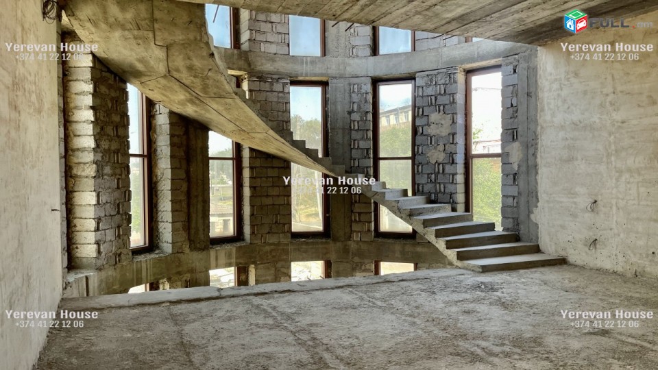 4 հարկանի շքեղ առանձնատուն ID3237