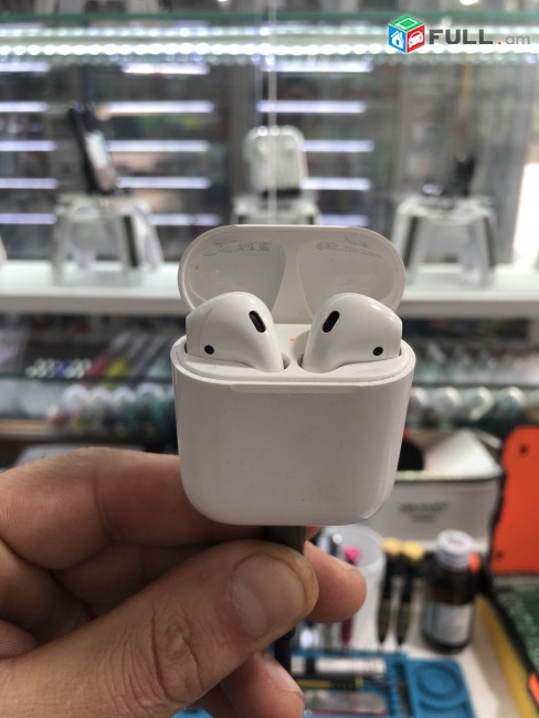 Kgnem AerPods Original Barchr Gnov 