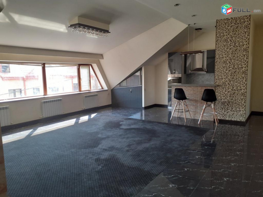 3 առանձին գրասենյակային տարածքներ (170,170,180) Բուռնազյան 4/1 հասցեում, ընդհ․ 520 քմ: 