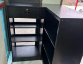 Վաճառվում է կասայի կահույք իր վիտրինաներով