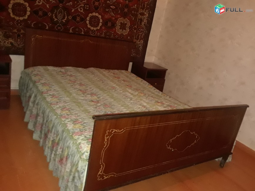 Մահճակալ փայտից  2 տեղանի ներքնակի հետ