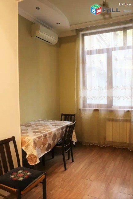 Կոդ 30072  Վարձով է տրվում 3 սենյականոց բնակարան Սարյան  փողոցում