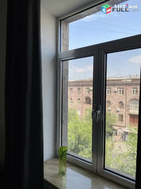Կոդ 51496 Վարձով է տրվում 3 սենյականոց բնակարան Կիևյան փողոցում