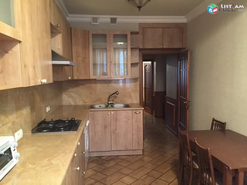 Կոդ 51501 Վարձով է տրվում 3 սենյականոց բնակարան Բաղրամյան  պողոտայում