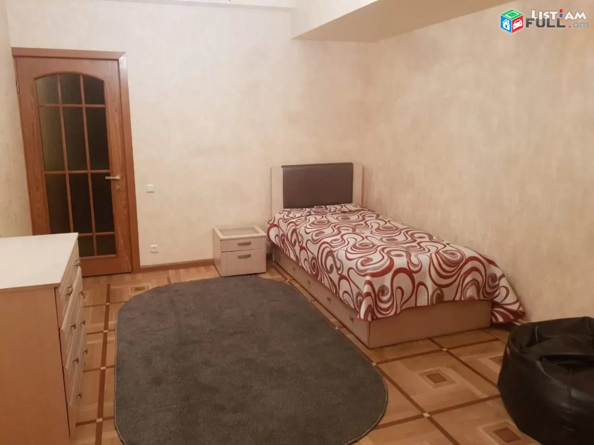 Կոդ 51501 Վարձով է տրվում 3 սենյականոց բնակարան Բաղրամյան  պողոտայում