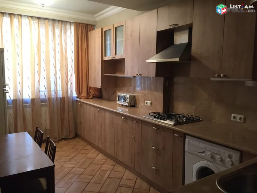 Կոդ 51501 Վարձով է տրվում 3 սենյականոց բնակարան Բաղրամյան  պողոտայում