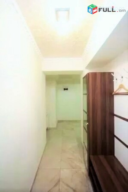 Կոդ 4180 Վարձով 3 սենյականոց բնակարան Պուշկին փողոցում