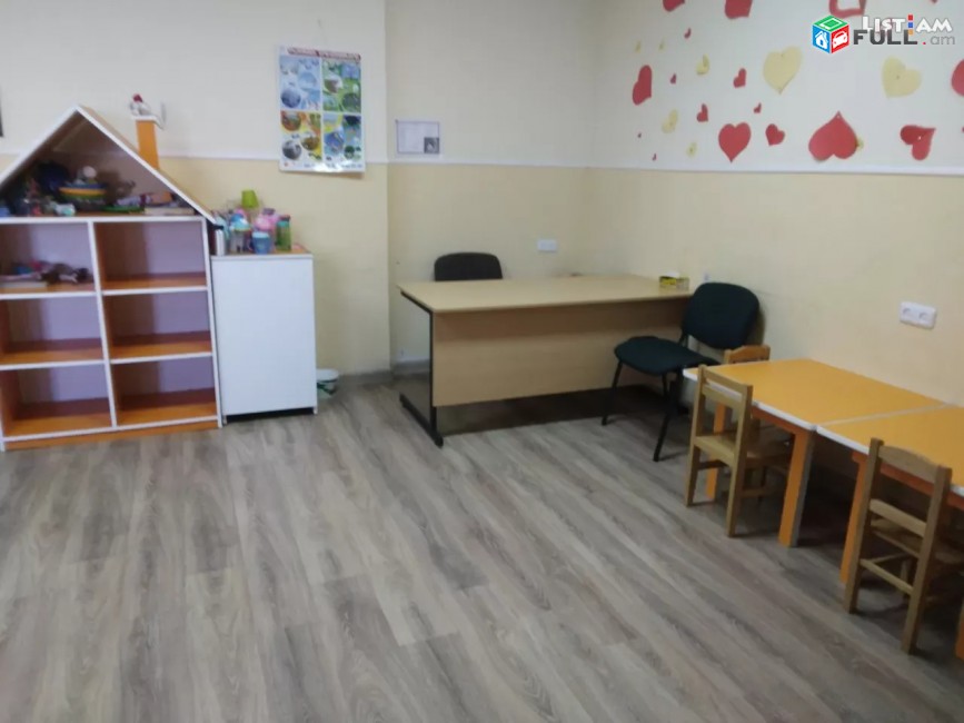 Կոդ GH236  Վարձով է տրվում 4 հարկանի առանձնատուն Բլուր թաղամասում