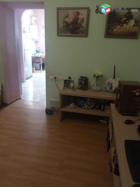 TM519 ????Վաճառվում  է 2 հարկանի, 5+սենյականոց առանձնատուն՝ 500/120քմ 