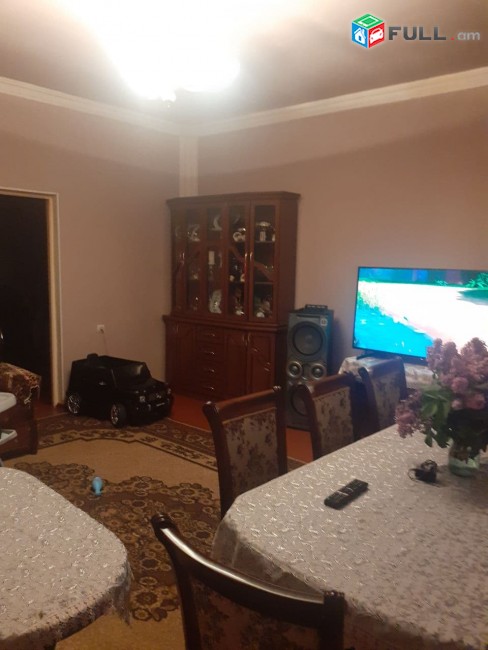 VM509 Վաճառվում է 1 հարկանի , 4 սենյականոց   առանձնատուն  400/100 քմ