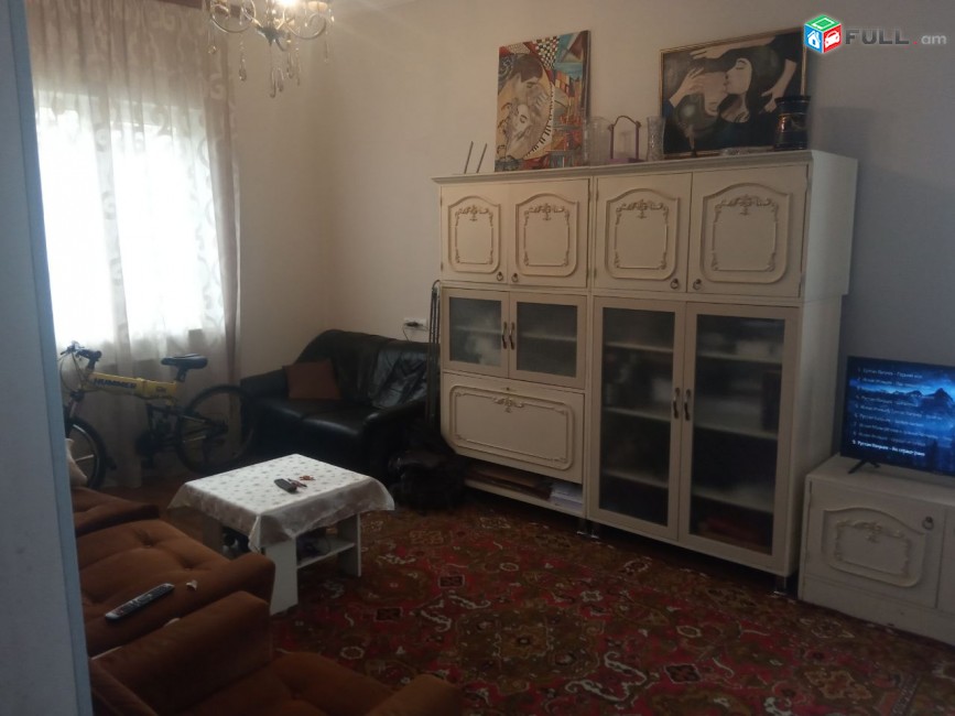 TM528 ????Վաճառվում է 2 սենյականոց  բնակարան՝ 50 քմ մակերեսով, 2 հարկանի քարե շենքի 2-րդ հարկում: 