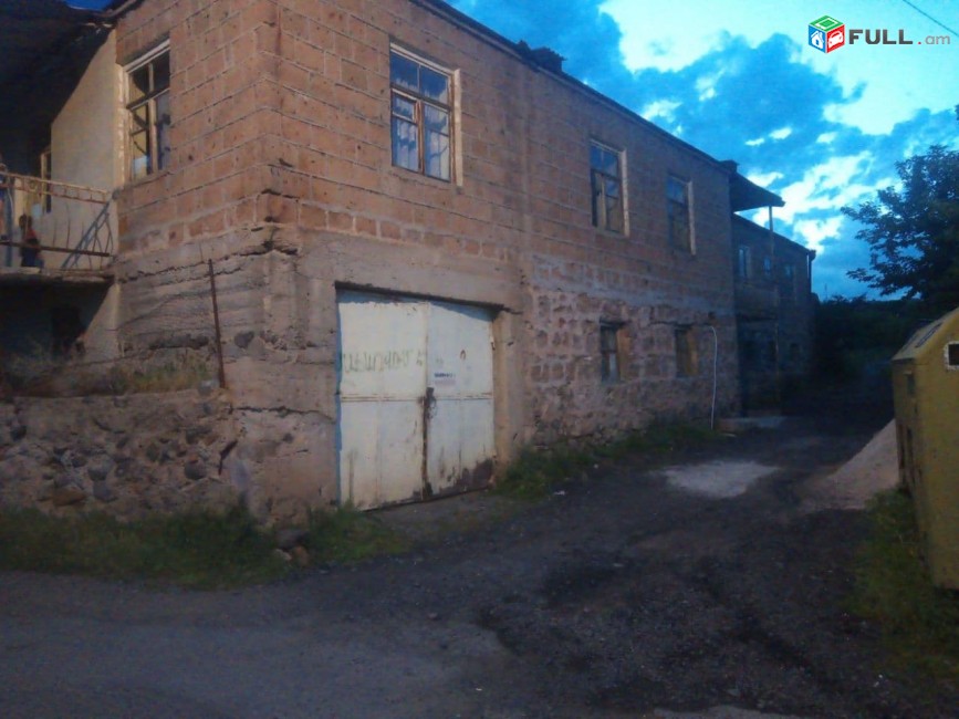 VM532 Վաճառվում է 2 հարկանի, 4 սենյականոց առանձնատուն՝ 2600/450 քմ մակերեսով