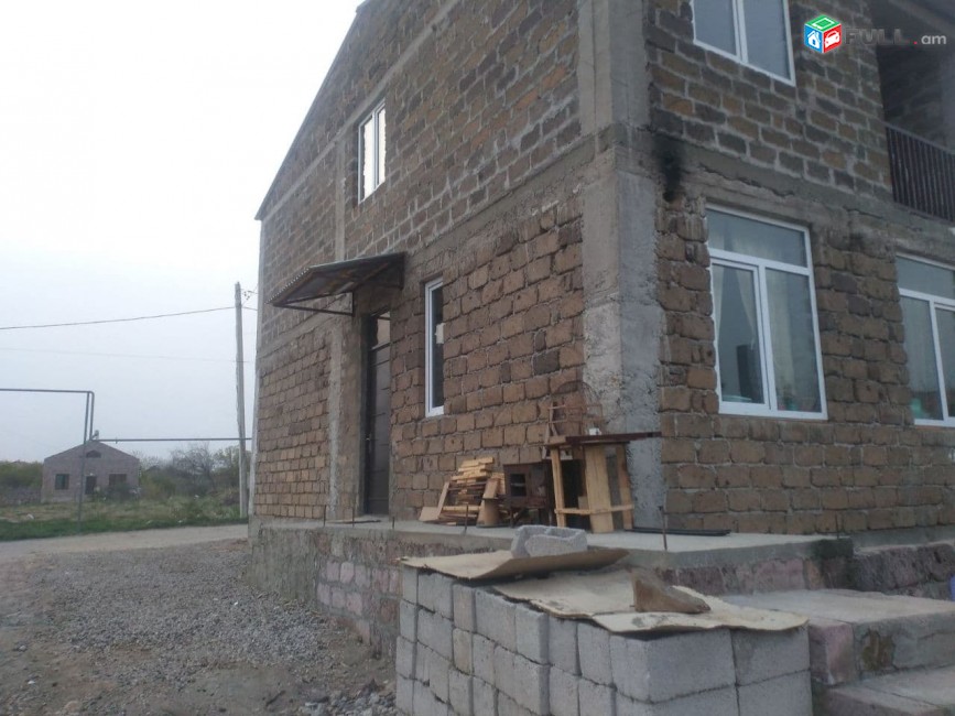 VM544 ????Վաճառվում է 2 հարկանի, 5 սենյականոց   առանձնատուն