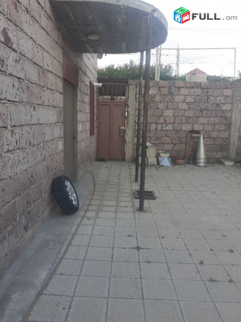 VM560 ????Վաճառվում  է 2 հարկանի, 5 սենյականոց նորակառույց առանձնատուն ՝ 400/200քմ 
